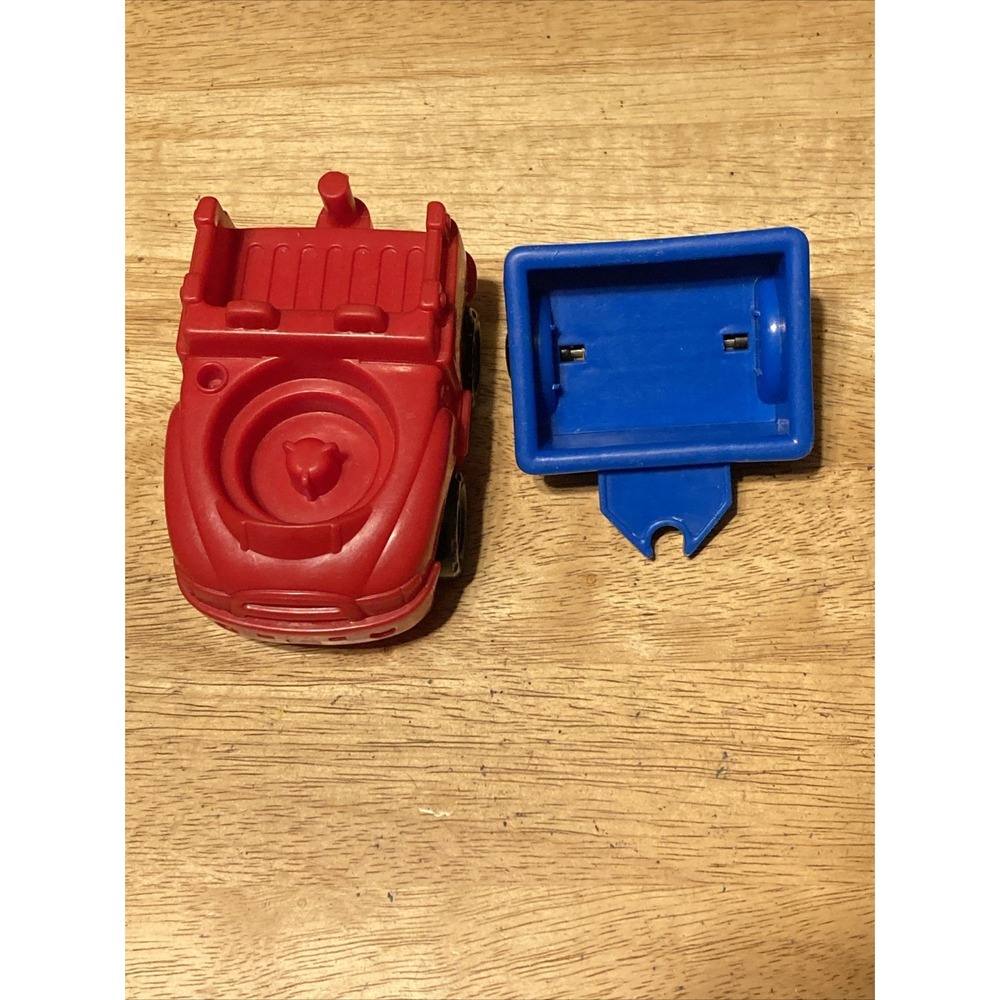 Fisher Price Little People Red Farm Truck Car And Blue Wagon Lot Of 2‎